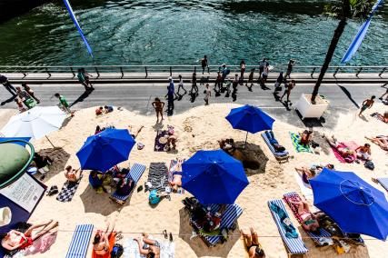 Paris Beaches, outdoor swimming pools: long live the summer!
