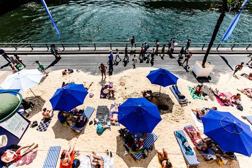 Paris Beaches, outdoor swimming pools: long live the summer!