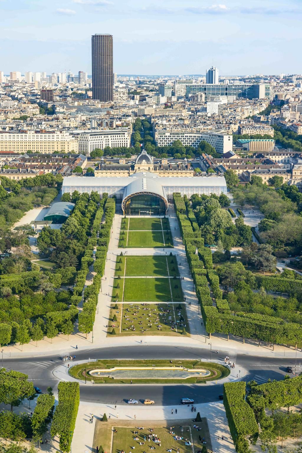 A Paris, au mois de mars…