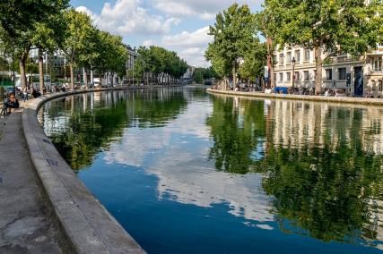 Take a cruise on the Canal Saint-Martin!