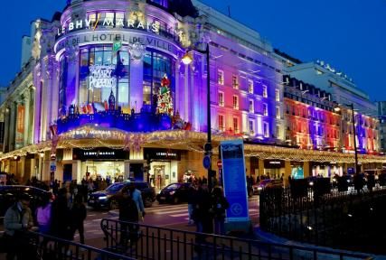 Shopping de Noël dans les Grands Magasins : magie des fêtes