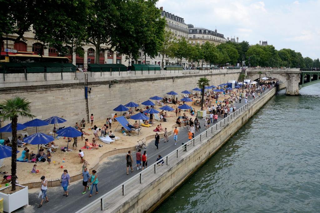 Parfaire son bronzage à Paris-Plages